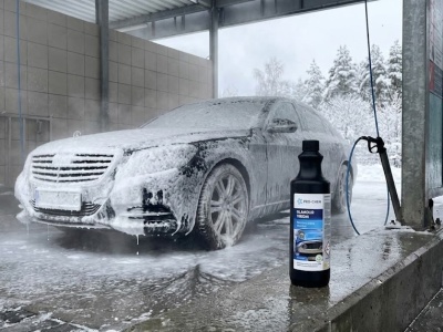 Kompleksowa konserwacja samochodu zimą: Dlaczego warto i czym zabezpieczyć lakier?